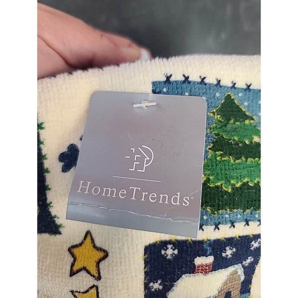 HOME TRENDS~ Winter/Christmas Tree Kitchen Towel READ Description - Picture 3 of 10